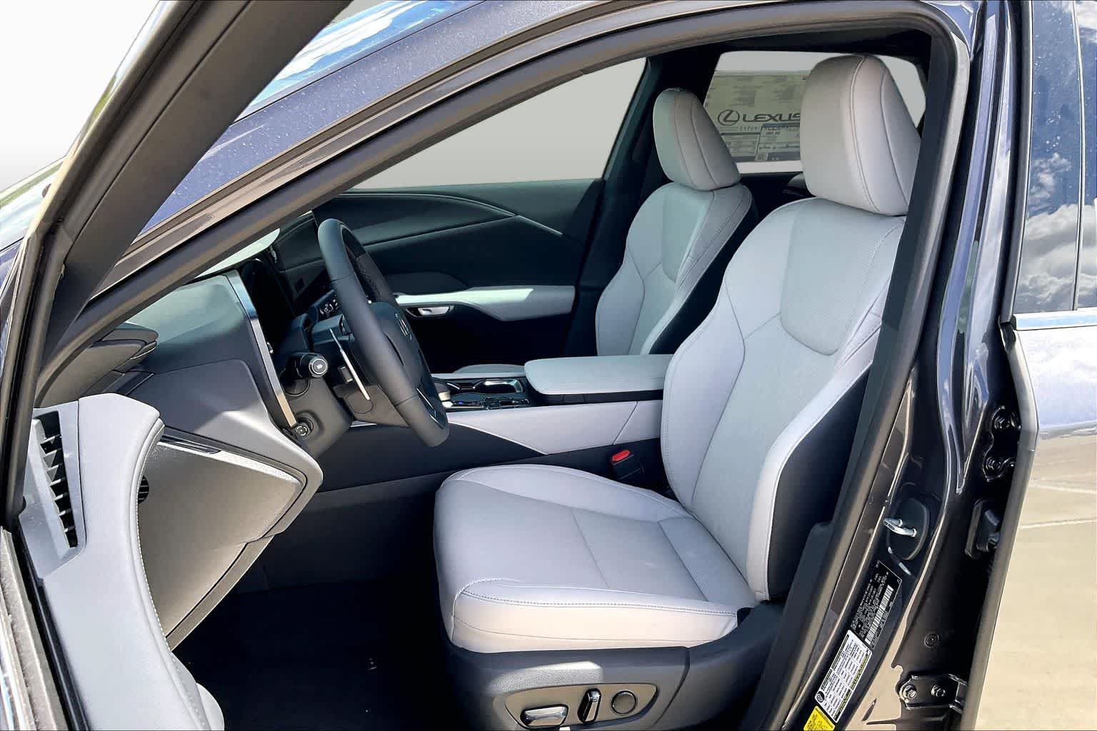 New 2026 Lexus RX 350 Premium Plus w/ Convenience Package FWD image 16