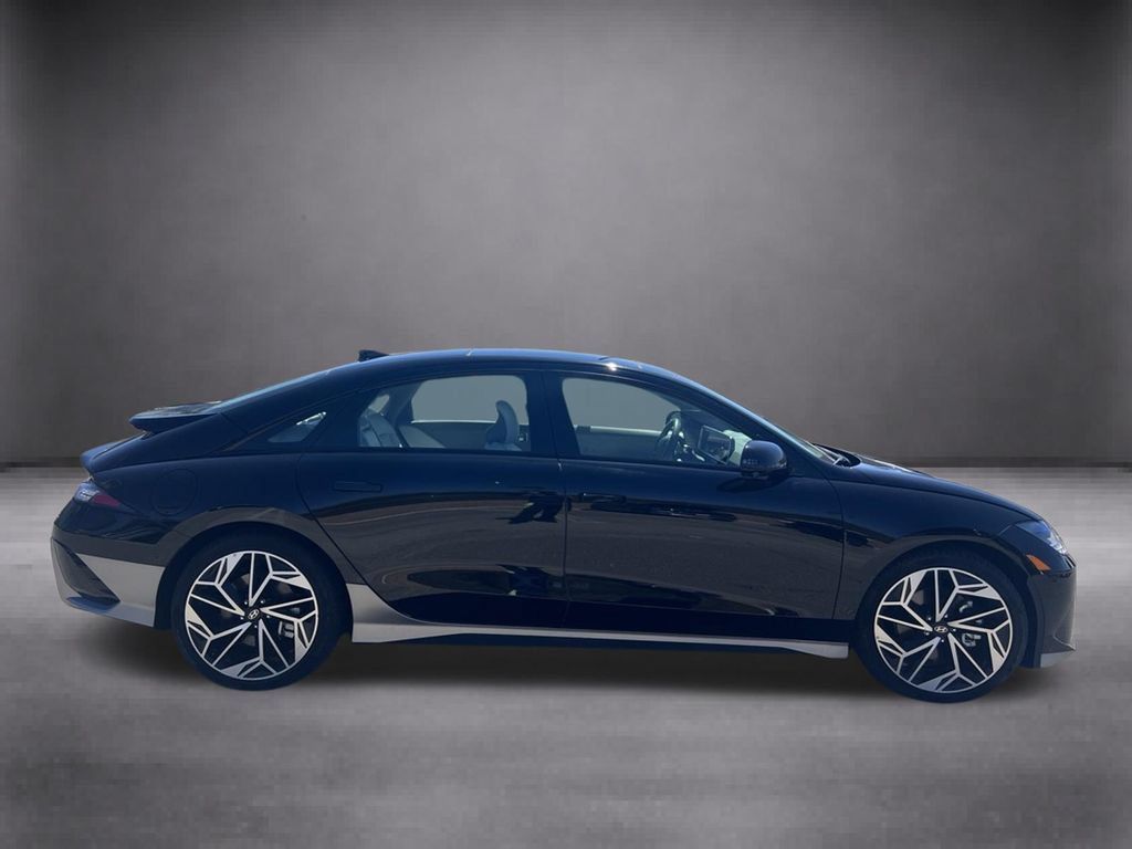 Used 2023 Hyundai Ioniq 6 Limited RWD image 9