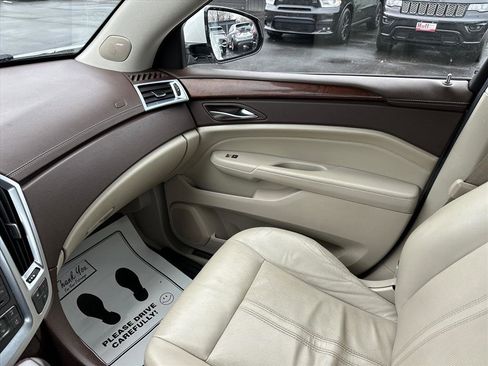Used 2011 Cadillac SRX Luxury image 36