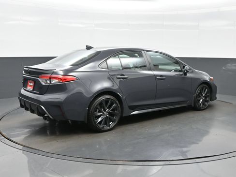 Used 2024 Toyota Corolla SE FWD image 6