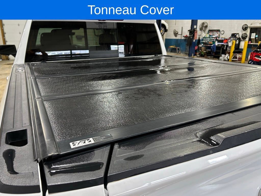 Used 2020 GMC Sierra 1500 AT4 w/ AT4 Premium Package AWD/4WD image 11