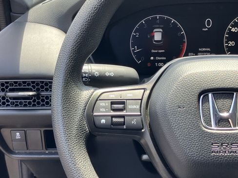 Used 2025 Honda HR-V LX image 21