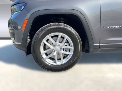 New 2025 Jeep Grand Cherokee L Laredo w/ Luxury Tech Group I image 10