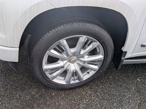 Used 2023 Chevrolet Silverado 1500 High Country image 12