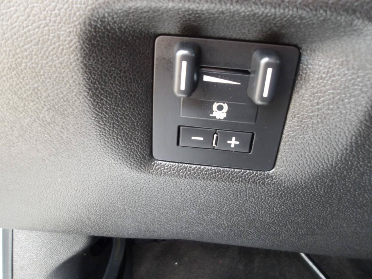 Used 2013 Chevrolet Tahoe LTZ RWD image 26