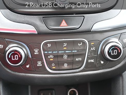 Used 2018 Chevrolet Equinox Premier image 21