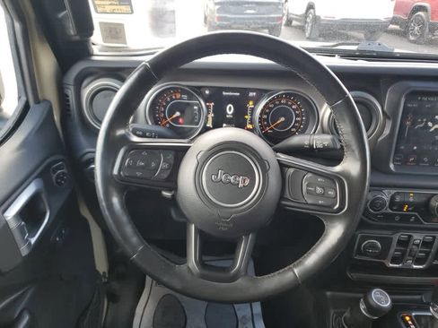 Used 2020 Jeep Gladiator Sport w/ Quick Order Package 24S image 18