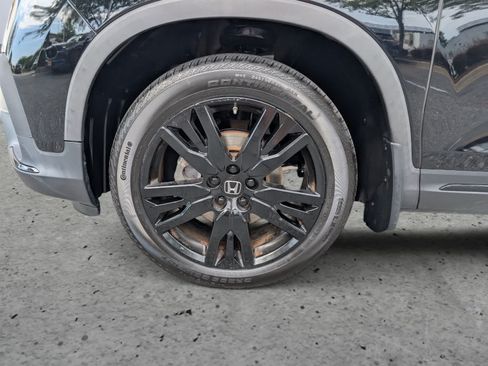 Certified 2022 Honda Pilot Black Edition image 9