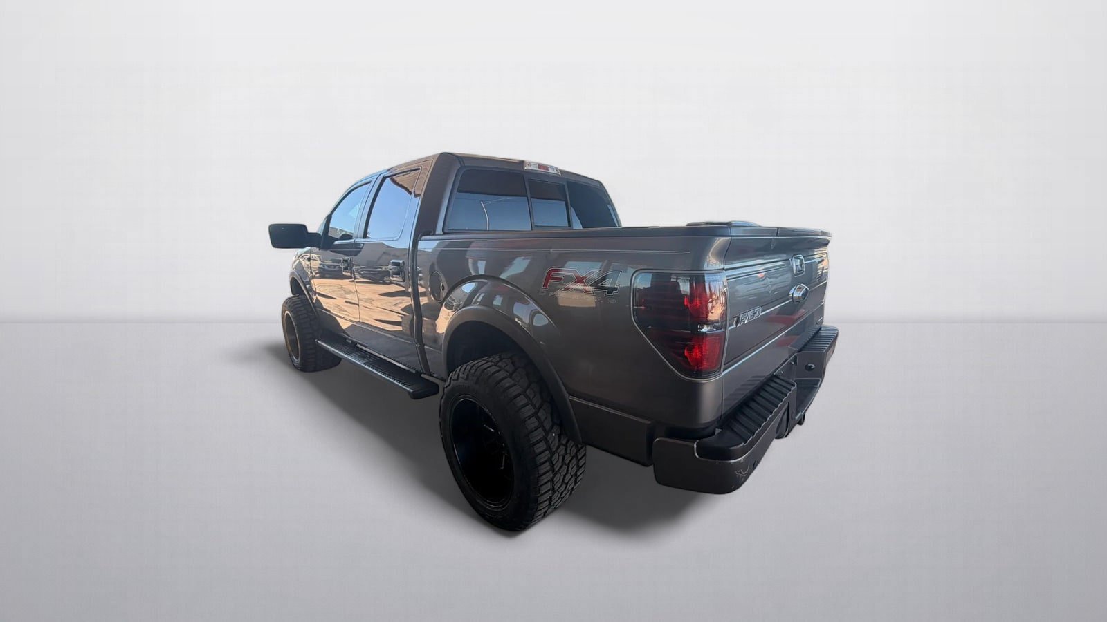 Used 2012 Ford F150 FX4 w/ FX Luxury Pkg AWD/4WD image 3