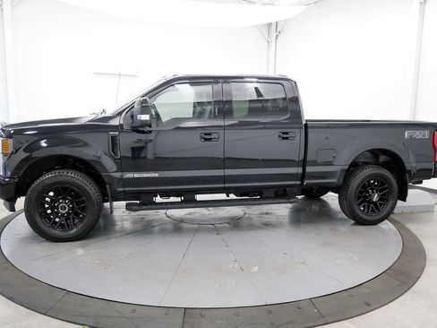 Used 2022 Ford F250 Lariat w/ Black Appearance Package AWD/4WD image 4