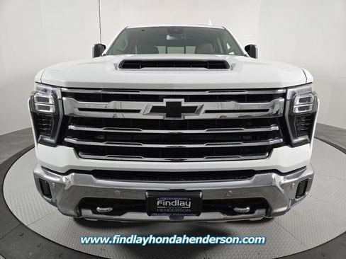 Used 2024 Chevrolet Silverado 2500 LTZ w/ LTZ Plus Package image 7