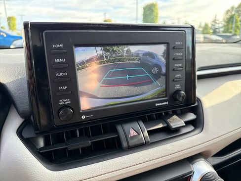 Used 2022 Toyota RAV4 XLE w/ Convenience Package AWD/4WD image 22