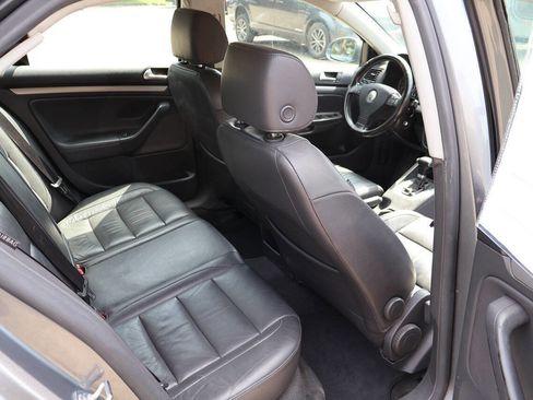 Used 2006 Volkswagen Jetta TDI FWD image 27