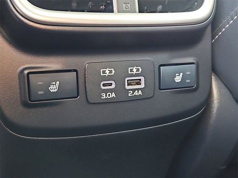 Used 2023 Subaru Outback Limited image 24