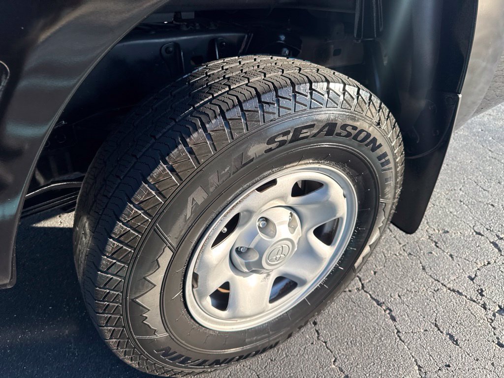 Used 2015 Toyota Tacoma PreRunner w/ SR5 Package RWD image 6