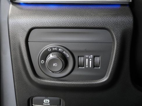 New 2025 Jeep Grand Cherokee L Overland w/ Advanced Protech Group III image 22