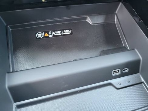 New 2026 Chevrolet Suburban LT w/ Comfort Package RWD image 35