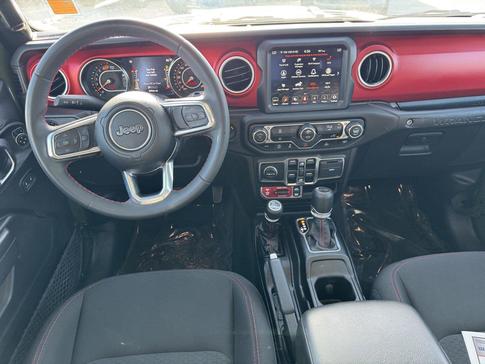 Used 2023 Jeep Wrangler Unlimited Rubicon AWD/4WD image 16