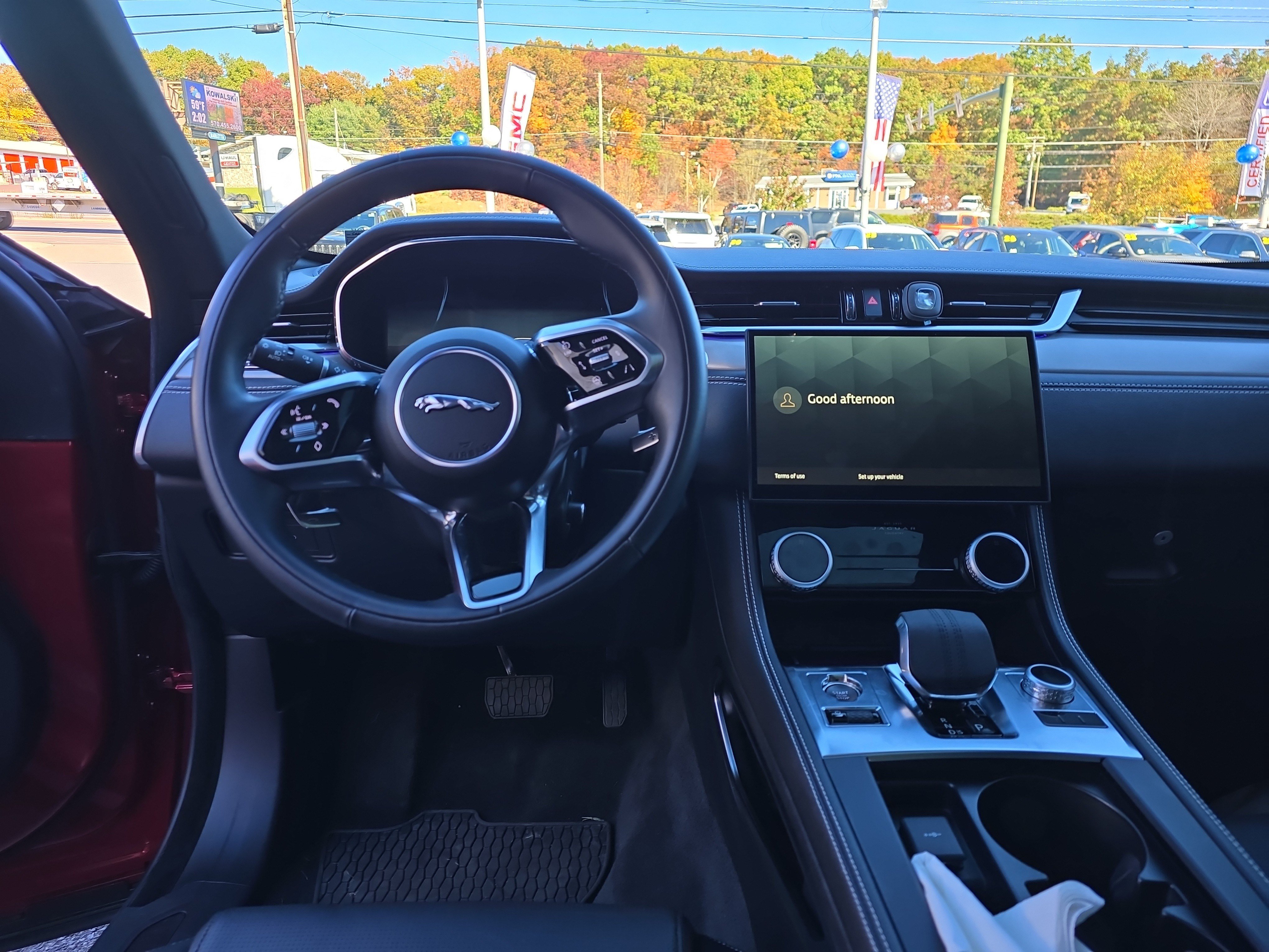 Used 2025 Jaguar F-PACE R-Dynamic S AWD/4WD image 11