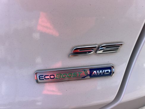 Used 2016 Ford Fusion SE w/ Equipment Group 202A image 8