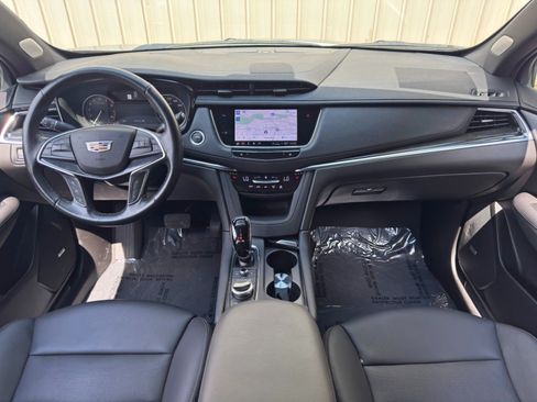 Used 2023 Cadillac XT5 Premium Luxury AWD/4WD image 12