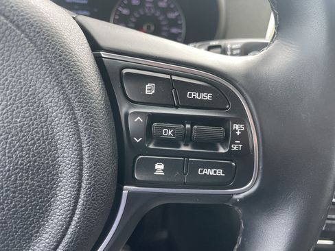 Used 2017 Kia Optima EX w/ Premium Package FWD image 16