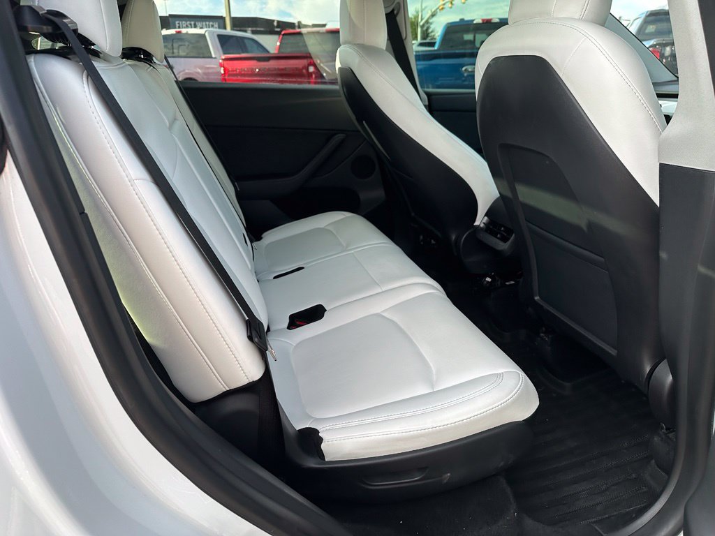 Used 2023 Tesla Model Y Long Range AWD/4WD image 21