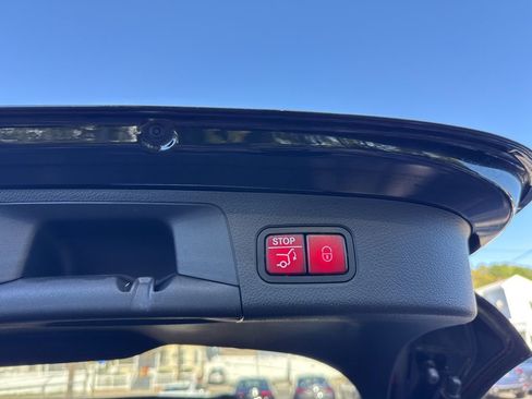 Certified 2025 Mercedes-Benz GLA 250 4MATIC image 28