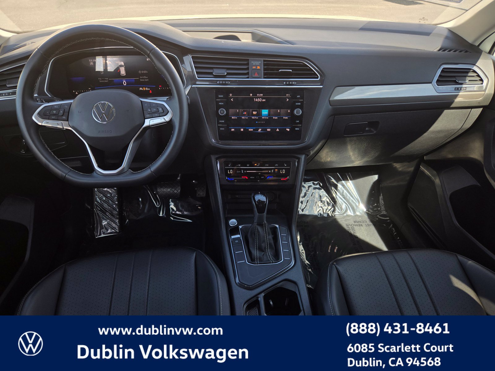 Certified 2023 Volkswagen Tiguan SE FWD image 13