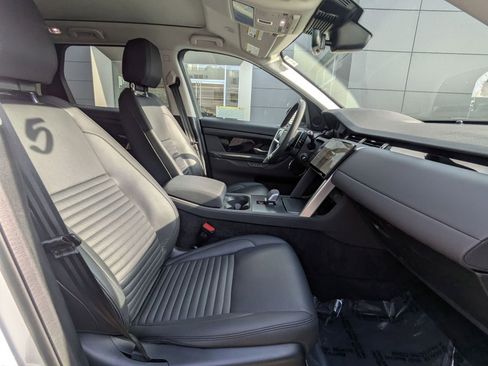 Used 2025 Land Rover Discovery Sport S image 20