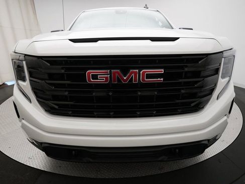 Used 2024 GMC Sierra 1500 Elevation image 21