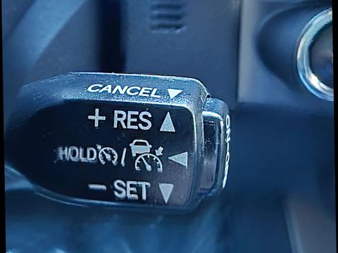 Used 2019 Toyota Tacoma TRD Off-Road image 19