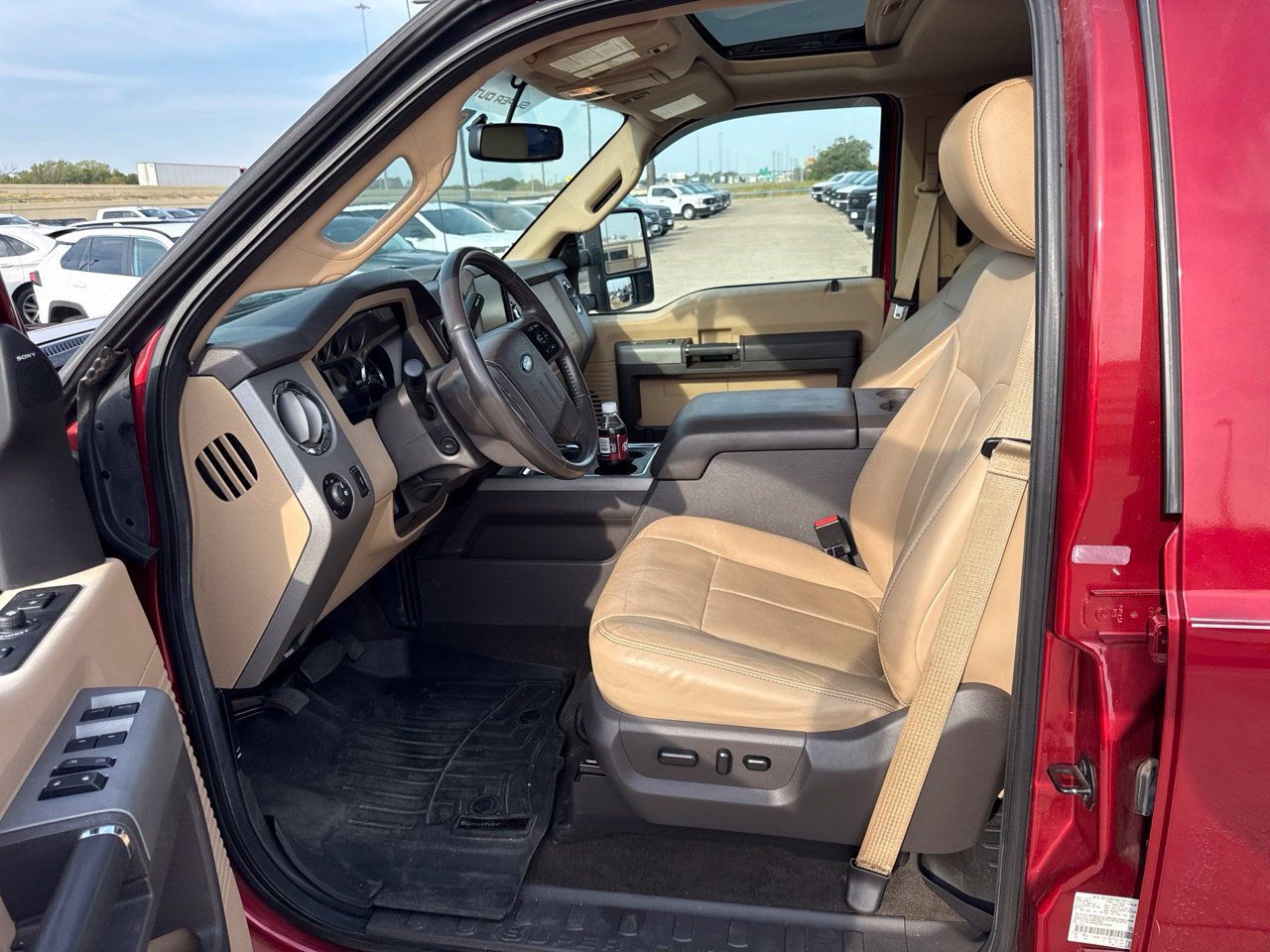 Used 2016 Ford F250 Lariat w/ Lariat Ultimate Package AWD/4WD image 19