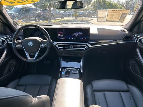 Used 2024 BMW i4 xDrive40i image 10