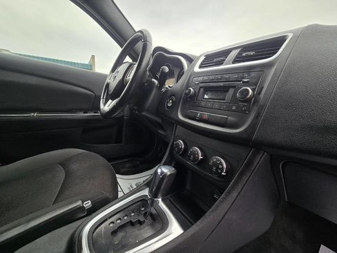Used 2012 Dodge Avenger SXT image 26