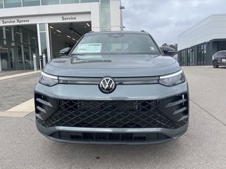 New 2026 Volkswagen Tiguan SE R-Line FWD video 2