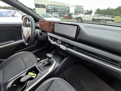 Used 2025 Kia K4 GT-Line Turbo w/ GT-Line Sunroof Package FWD image 11