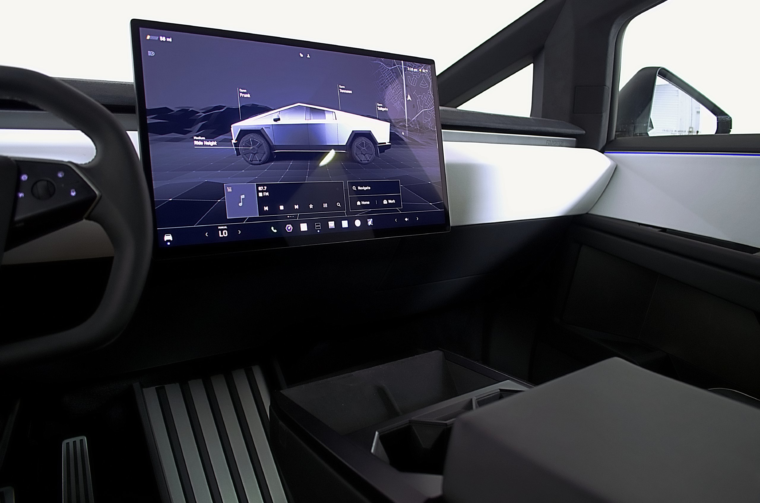 Used 2024 Tesla Cybertruck Cyberbeast AWD/4WD image 18