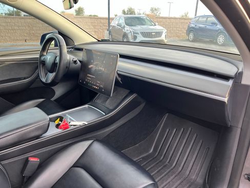 Used 2023 Tesla Model Y Performance AWD/4WD image 23