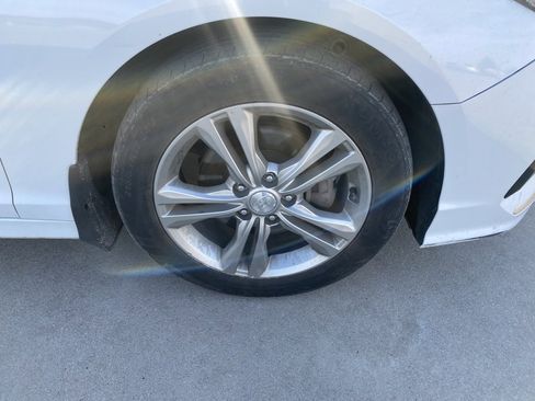 Used 2018 Hyundai Sonata SEL image 2