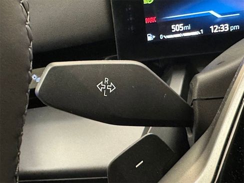 Used 2024 BMW 530i xDrive w/ Premium Package image 25