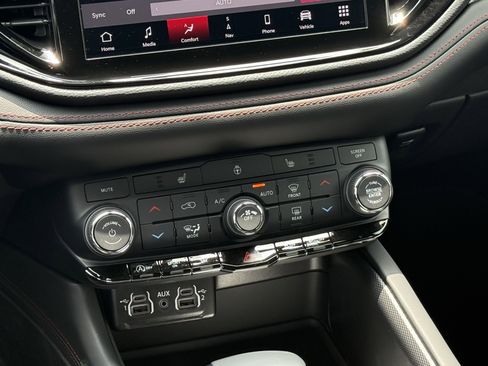 New 2026 Dodge Durango GT w/ Blacktop Package RWD image 14