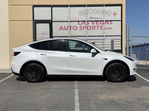 Used 2021 Tesla Model Y Long Range AWD/4WD image 5