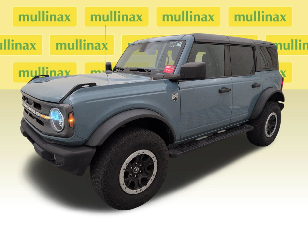 Used 2023 Ford Bronco Big Bend w/ Sasquatch Package AWD/4WD image 11