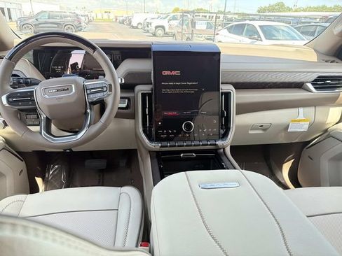 New 2026 GMC Yukon XL Denali w/ Denali Reserve Package AWD/4WD image 15