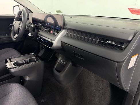 Used 2026 Hyundai Ioniq 5 SE RWD image 32