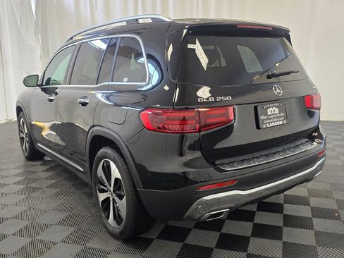 Used 2025 Mercedes-Benz GLB 250 4MATIC image 4