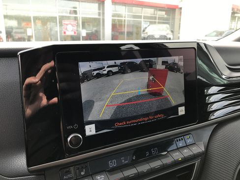 Certified 2025 Toyota Camry SE AWD/4WD image 19