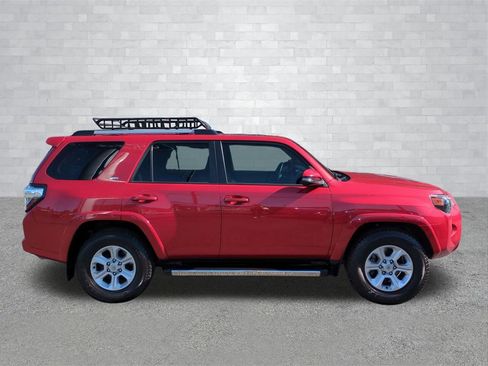 Used 2019 Toyota 4Runner SR5 Premium image 3
