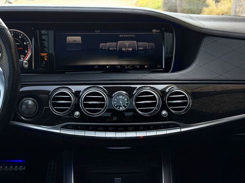 Used 2015 Mercedes-Benz S 63 AMG 4MATIC Sedan image 32
